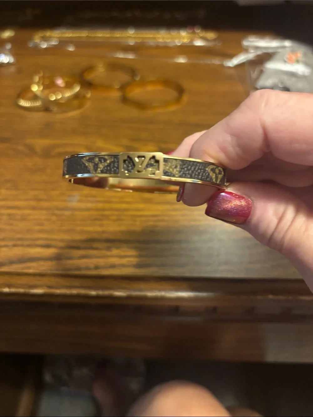 Bangle - Picture 1 of 3